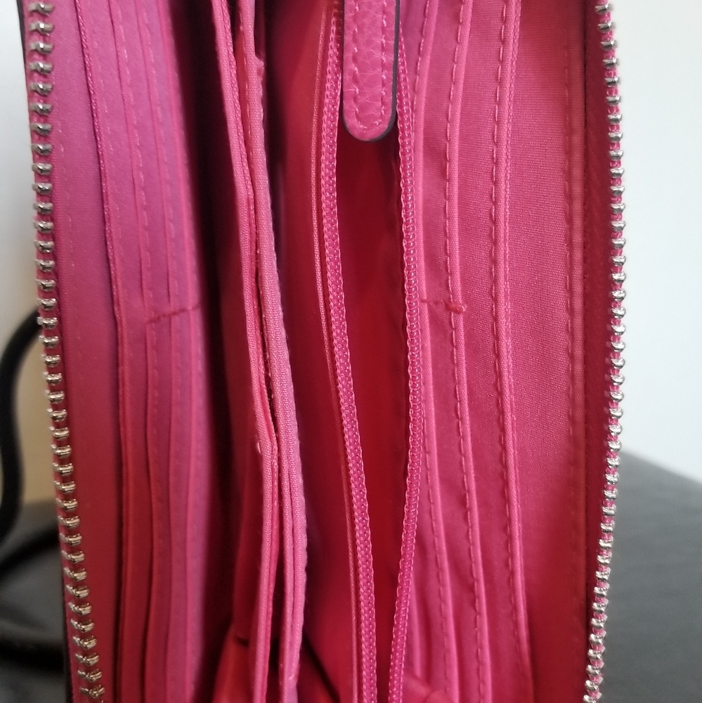 Pink wallet - Picture 6 of 12